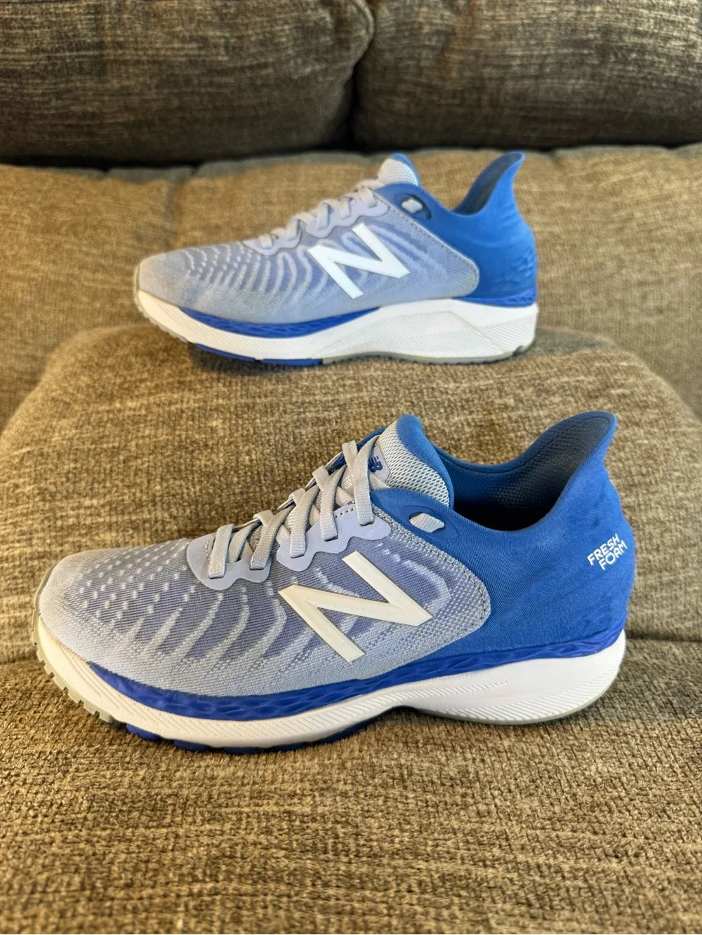 New Balance Fresh Foam 860v11 Women’s Frost Blue/Faded Cobalt Size 6.5
